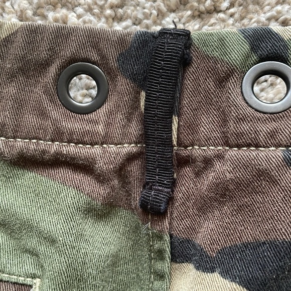 rag & bone Buckley Green Camo Straight Leg Raw Hem High Rise Chino Pant - Picture 5 of 13